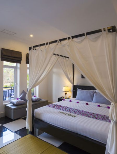 deluxe-suite-room deluxe-suite-room